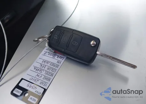 2010 Volkswagen Jetta Limited Edition from USA, damaged, VIN 3VWRZ7AJ5AM144457